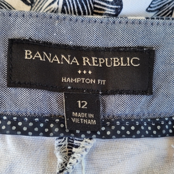 Banana Republic ~ Navy Leaf Shorts ~ Size 12 - Picture 5 of 6